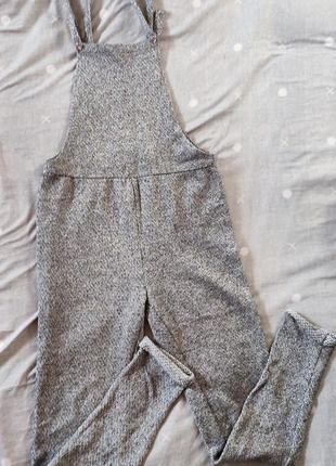 Комбінезон h&m для дівчинки зрізт від 140 см