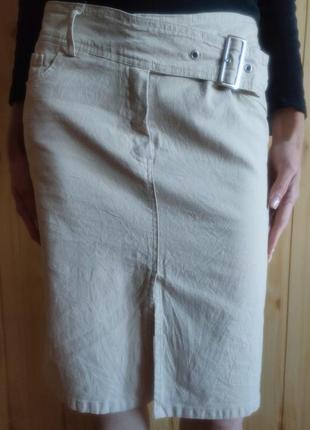 Тренд коттоновая юбка-карандаш с разрезом, длина миди3 фото
