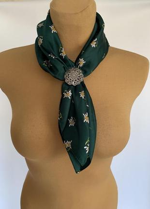 Комплект из платки с держателем