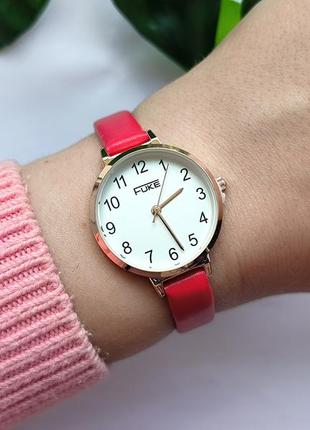 Наручний годинник жіночий шкіряний ремінець в червоному кольорі5 фото