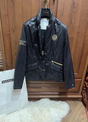 Стильна куртка mountain horse dutti kors