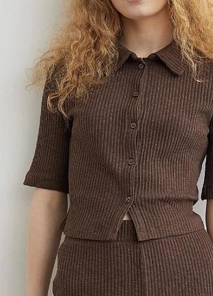 Вкорочена трикотажна  футболка кофтинка в рубчик h&amp;m