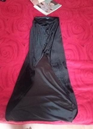 Бархатная юбка, с глубоким вырезом1 фото