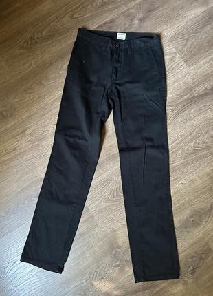 Мужские черные котоновые брюки размер с, 28