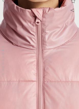 Куртка стеганная oysho primaloft® с капюшоном оригинал6 фото