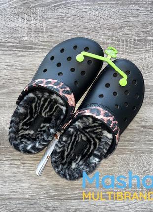 Кроксы теплые женские с мехом черные, crocs lined animal remix