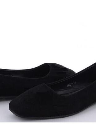 Женские замшевые черные туфлы низкий каблук