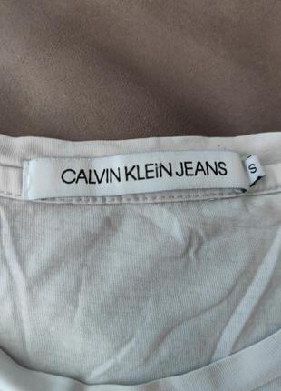 Футболка calvin klein jeans
оригінал4 фото