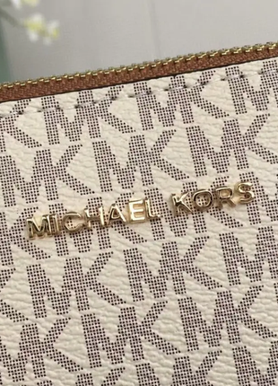 Женская сумка michael kors бежевая 2 двумя кошельками5 фото