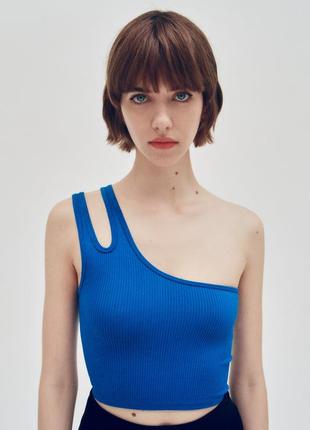 Топ на одно плечо от zara