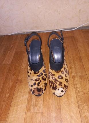 Новые туфли-лодочки stuart weitzman с леопардовым2 фото
