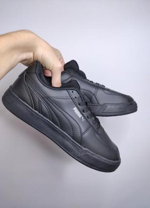 Puma total black color