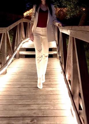 Костюм жіночий