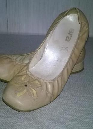 Шкіряні туфлі / ara