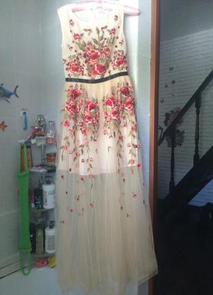 Сукня з вишивкою ручної роботи3 фото