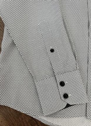 Рубашка белая с черными кружочками river island, размер m4 фото