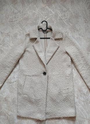 Легкое пальто оверсайз с карманами1 фото