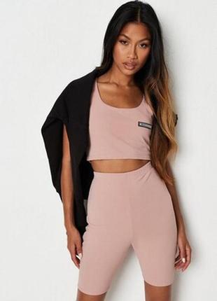 Пудровый костюм missguided топ и шорты велосипедки m/l