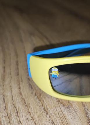 Солнечные очки с миненами minions2 фото