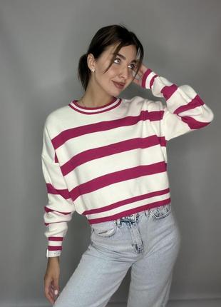 Женский джемпер в  розово-белую полоску