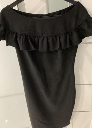 Плаття чорне