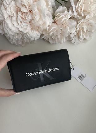 Мини сумка calvin klein оригинал1 фото