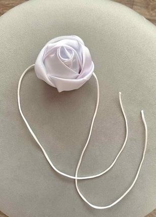 Трендовый чокер роза 2023 цветок цветочек украшение на шею тренд топ белая чёрная.
