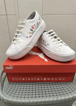 Женские кроссовки puma
