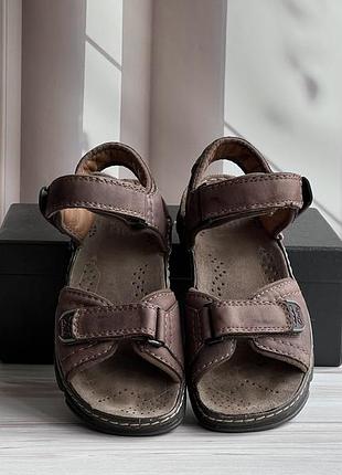 Оригінальні шкіряні трекінгові сандалі clarks3 фото