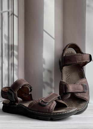 Оригінальні шкіряні трекінгові сандалі clarks2 фото