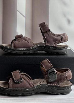 Оригінальні шкіряні трекінгові сандалі clarks4 фото