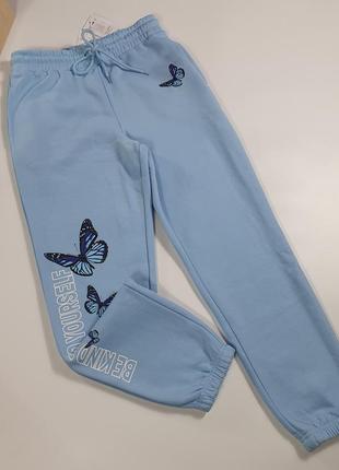 Спортивные штаны женские/ высокая посадка/ на резинке / есть карманы / на манжетах снизу 

фирмы: fb sister