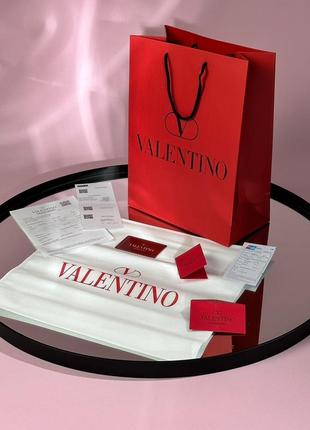 Брендовий комплект в стилі valentino