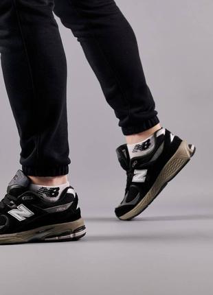 Темно коричневые кроссовки new balance 2002 r замшевые текстиль замша пастельные кроссы eva подошва6 фото