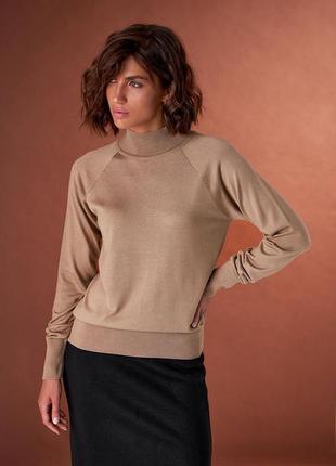 Базовый кофейный женский тонкий свитер - гольф из приятной шелковистой вязки 42-522 фото