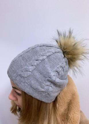 Тёплая шапочка с балабаном