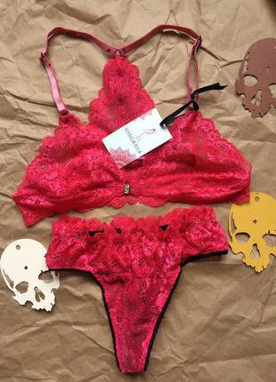 Дизайнерське мереживну білизну ручної роботи