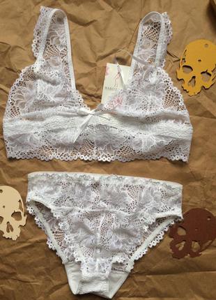 Дизайнерське мереживну білизну ручної роботи