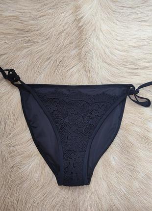 Трусики от купальника на завязках