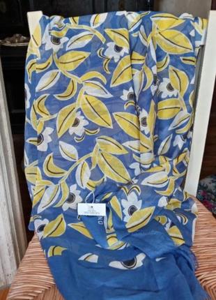 Новый цветочный шарф большой легкий вискоза платок жовто-блакитний .💛💙 италия