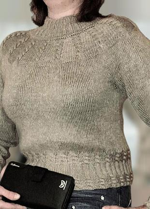Светр з косами