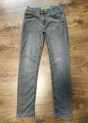 Серые джинсы для мальчика 13-14 роов-denim