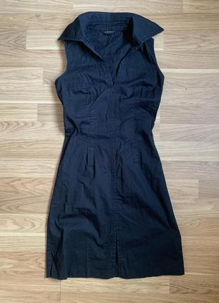 Платье черное с в-образным вырезом1 фото