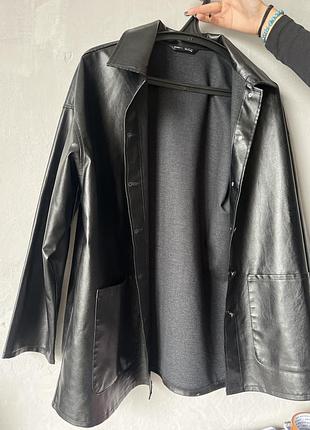 Кожаный пиджак