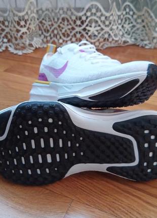 Кросівки nike invincible 3 white dr2660-1013 фото