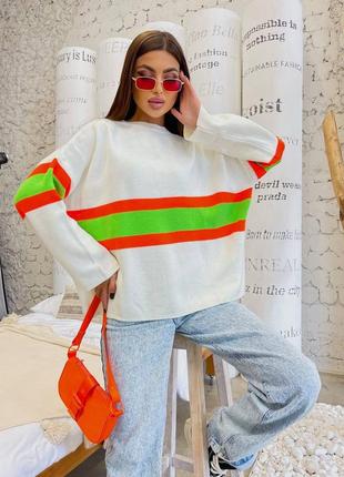 Трендовый укороченный свитер свободного прямого кроя в полоску яркий модный трендовый
