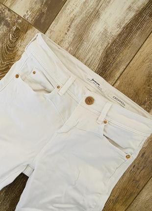 Белые джинсы7 фото
