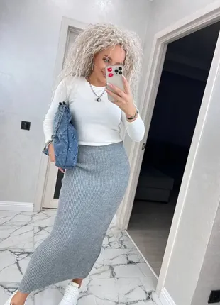 Жіноча стильна в'язана спідниця "стелла" міді (onesize 42-50), сіра