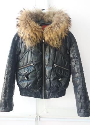 Шикарная, модная куртка-пуховик с мехом енота!