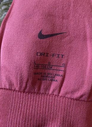Шикарний, базовий, топ для спорту, на дівчинку 11-13 років, розового кольору, від дорогого, спортивного бренду: nike🫶4 фото